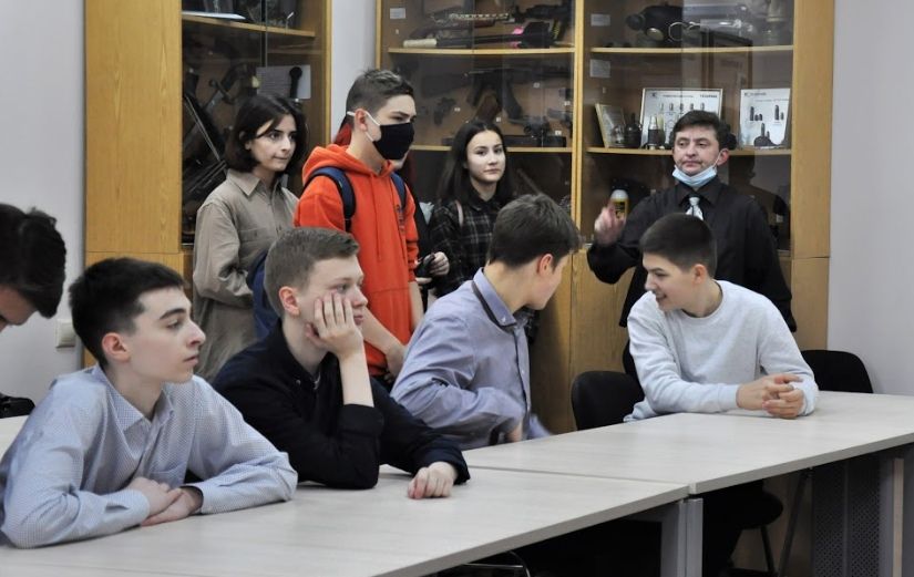 студенты