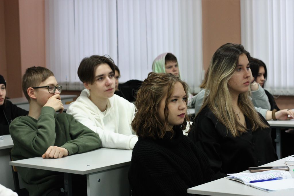 движение первых3.jpg