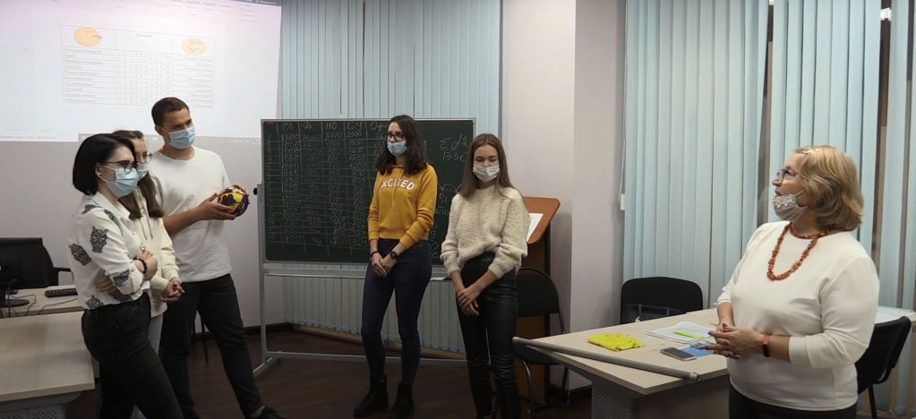 управленцы