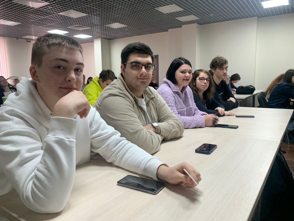 кадровый партнёр.jpg