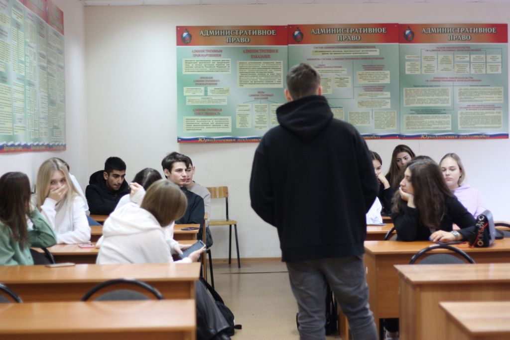 студенческие дебаты 2.jpg